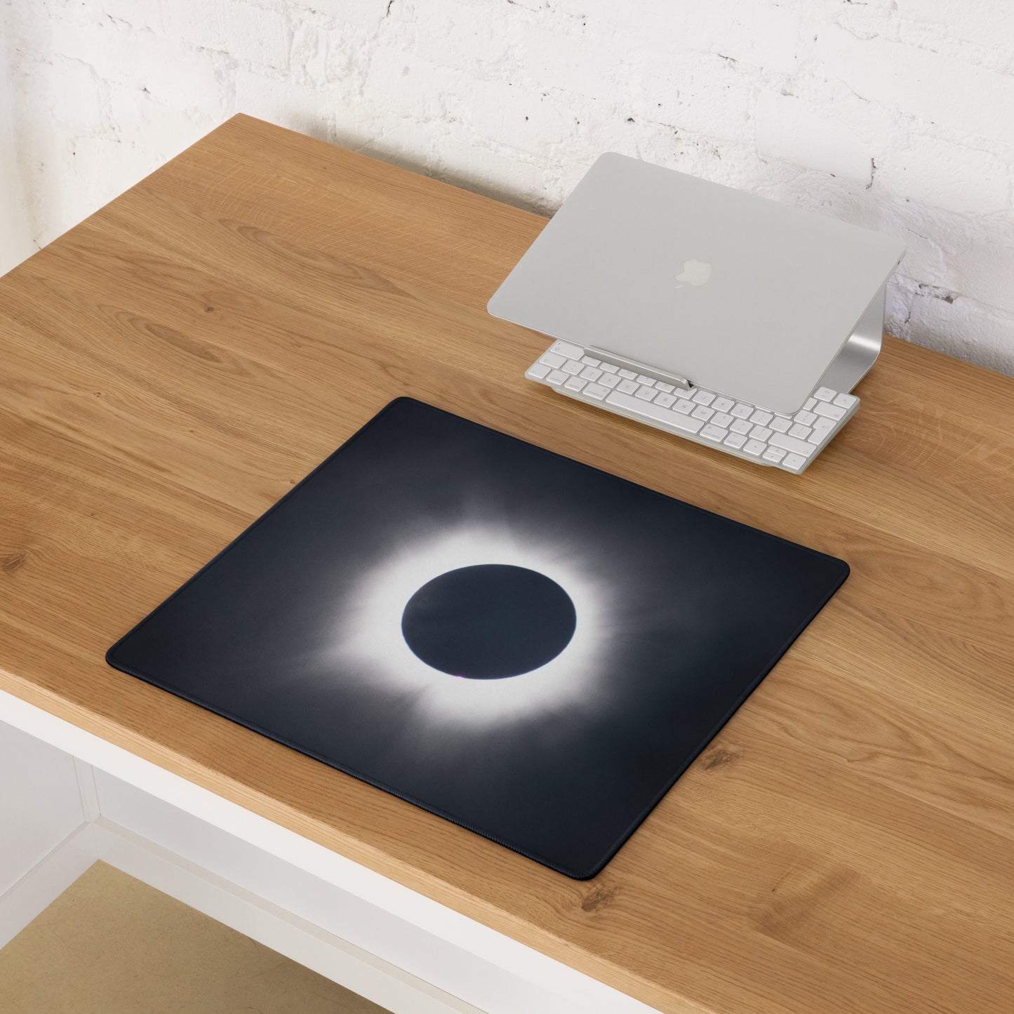 2024 Solar Eclipse Totality Gaming Mouse Pad - Navigate Cosmic Realms 🌞🌑